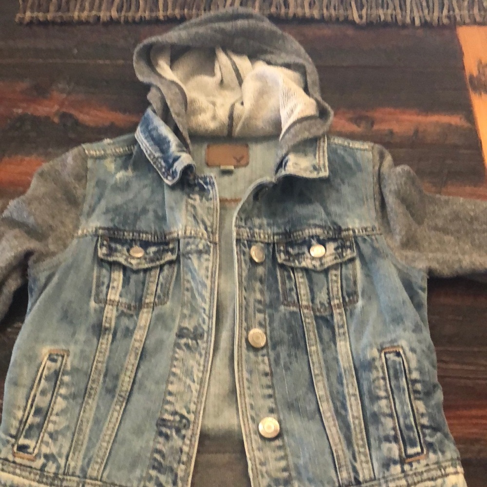 American eagle outfitters hooded denim jacket